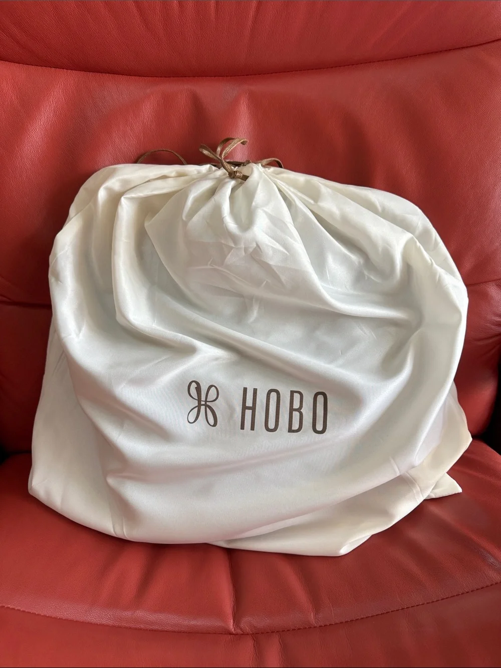 NWT HOBO Polished Black Sheila Tote Bag Purse w/ Crossbody, 100% Genuine Leather